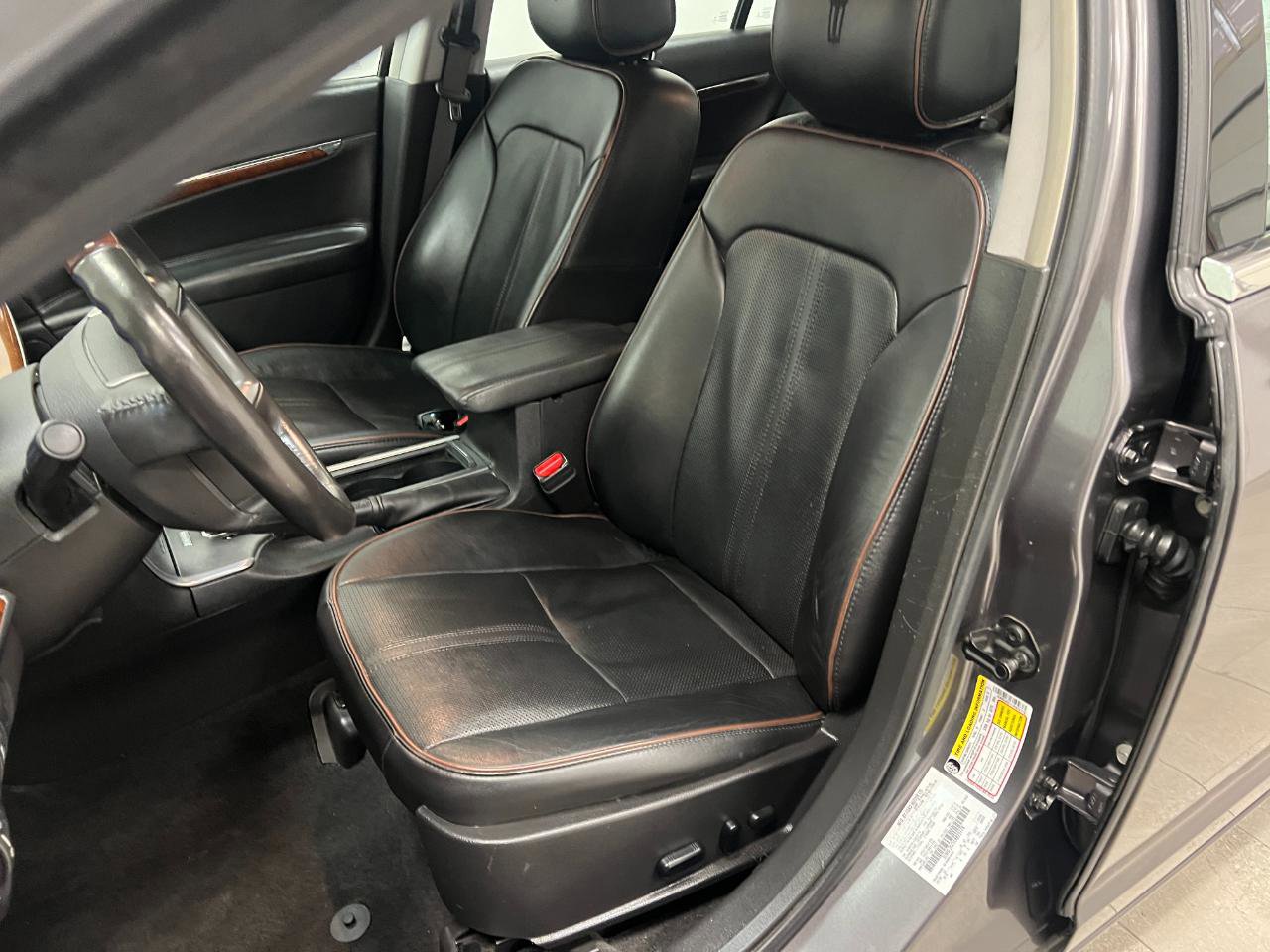 Used 2012 Lincoln MKZ FWD image 25