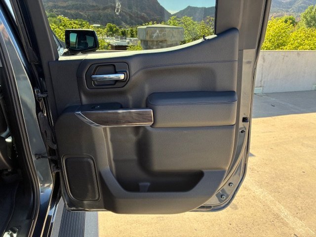 Used 2021 Chevrolet Silverado 1500 LTZ image 17