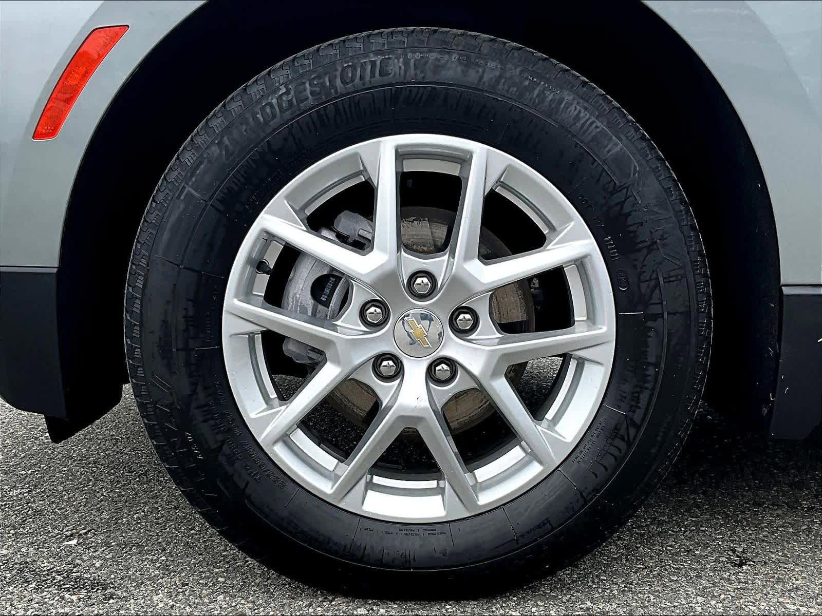 Used 2024 Chevrolet Equinox LT image 7
