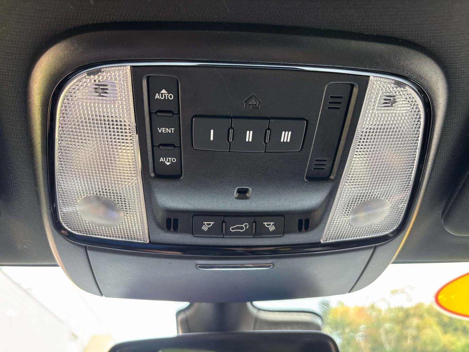 Used 2024 Dodge Durango GT image 19