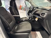 Used 2022 Chevrolet TrailBlazer LS FWD image 29