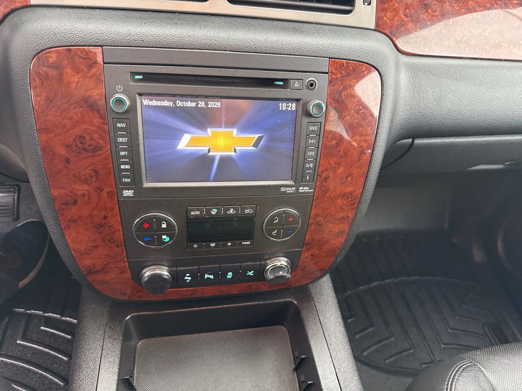 Used 2012 Chevrolet Avalanche LTZ AWD/4WD image 36