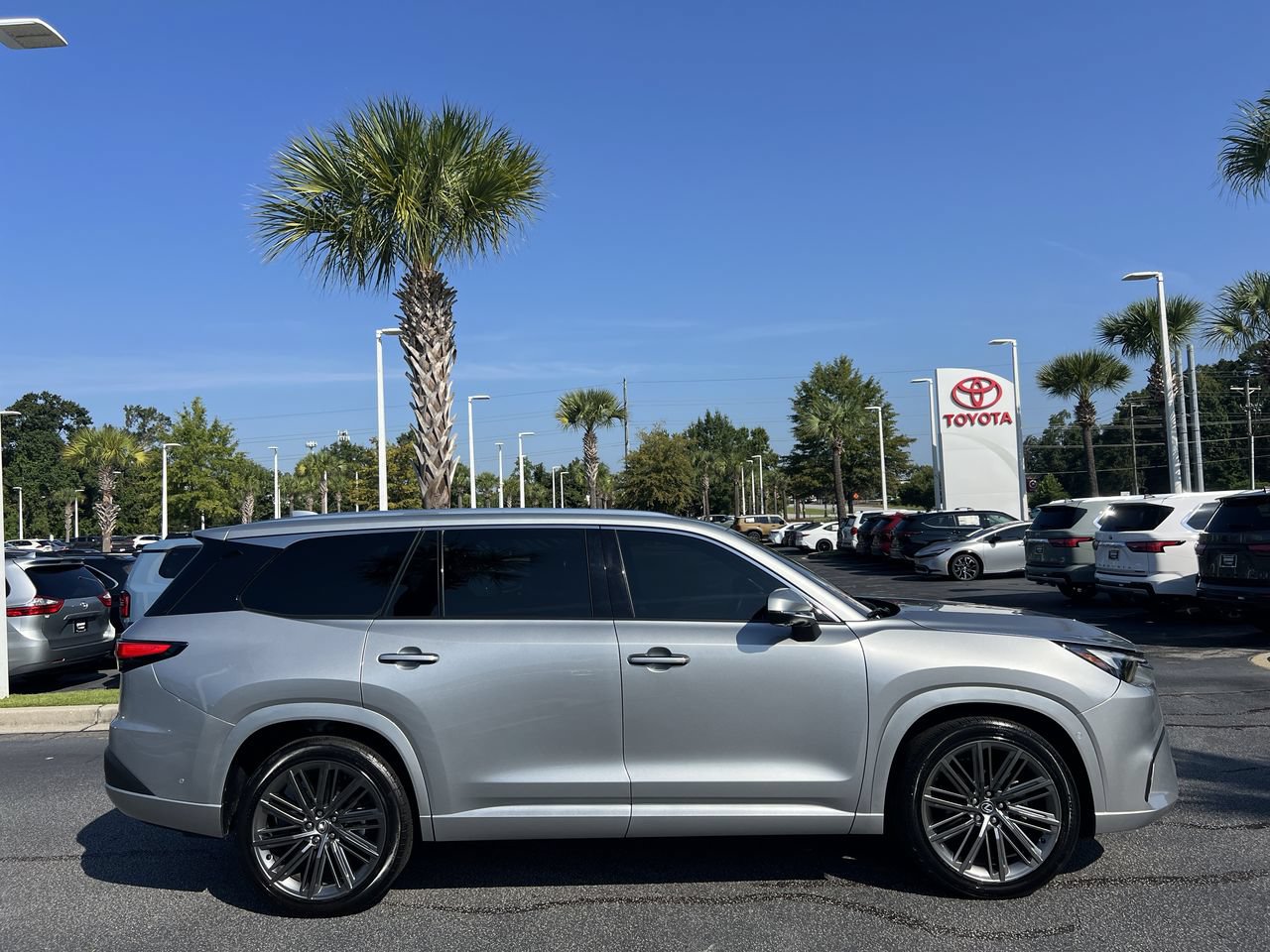 Used 2025 Lexus TX 350 AWD w/ Technology Package image 11