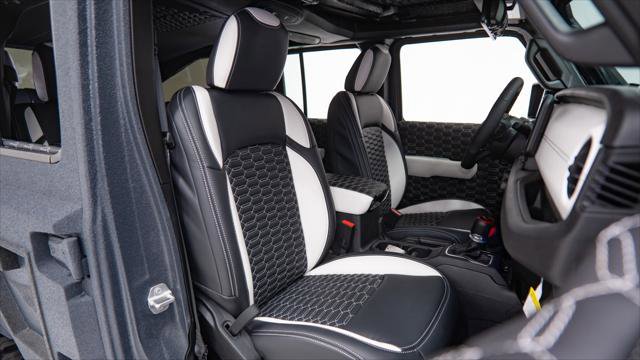 Used 2025 Jeep Gladiator Sport image 37