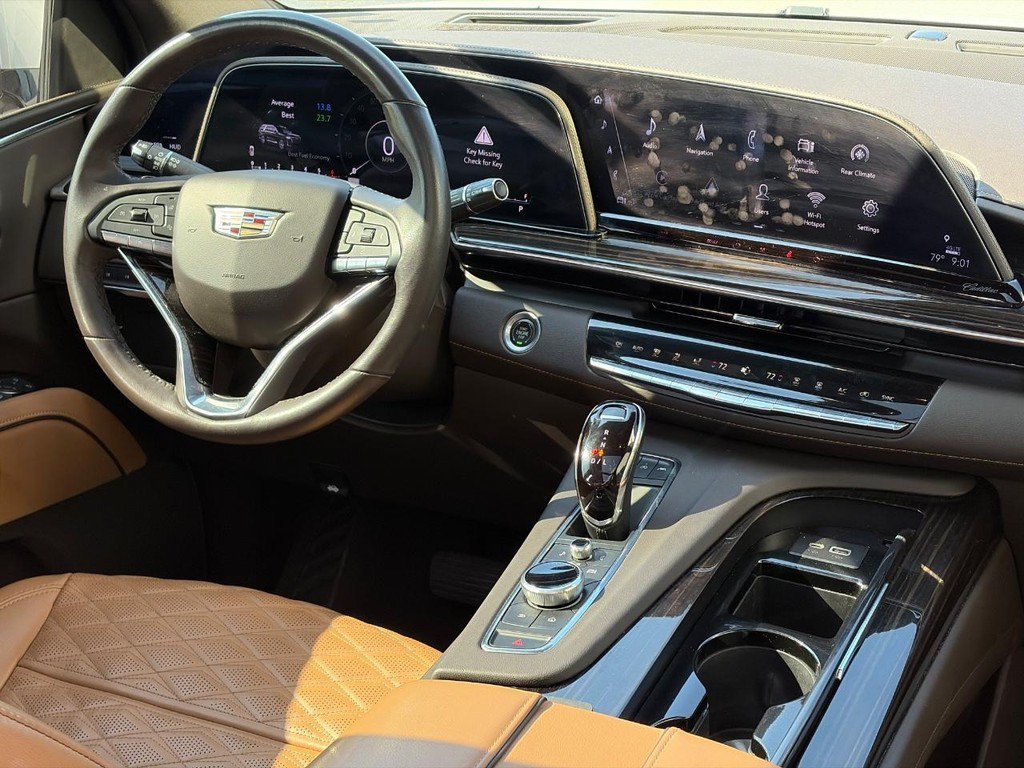 Certified 2023 Cadillac Escalade Premium Luxury AWD/4WD image 10