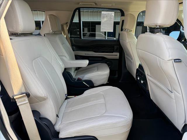Used 2023 Ford Expedition Platinum AWD/4WD image 18
