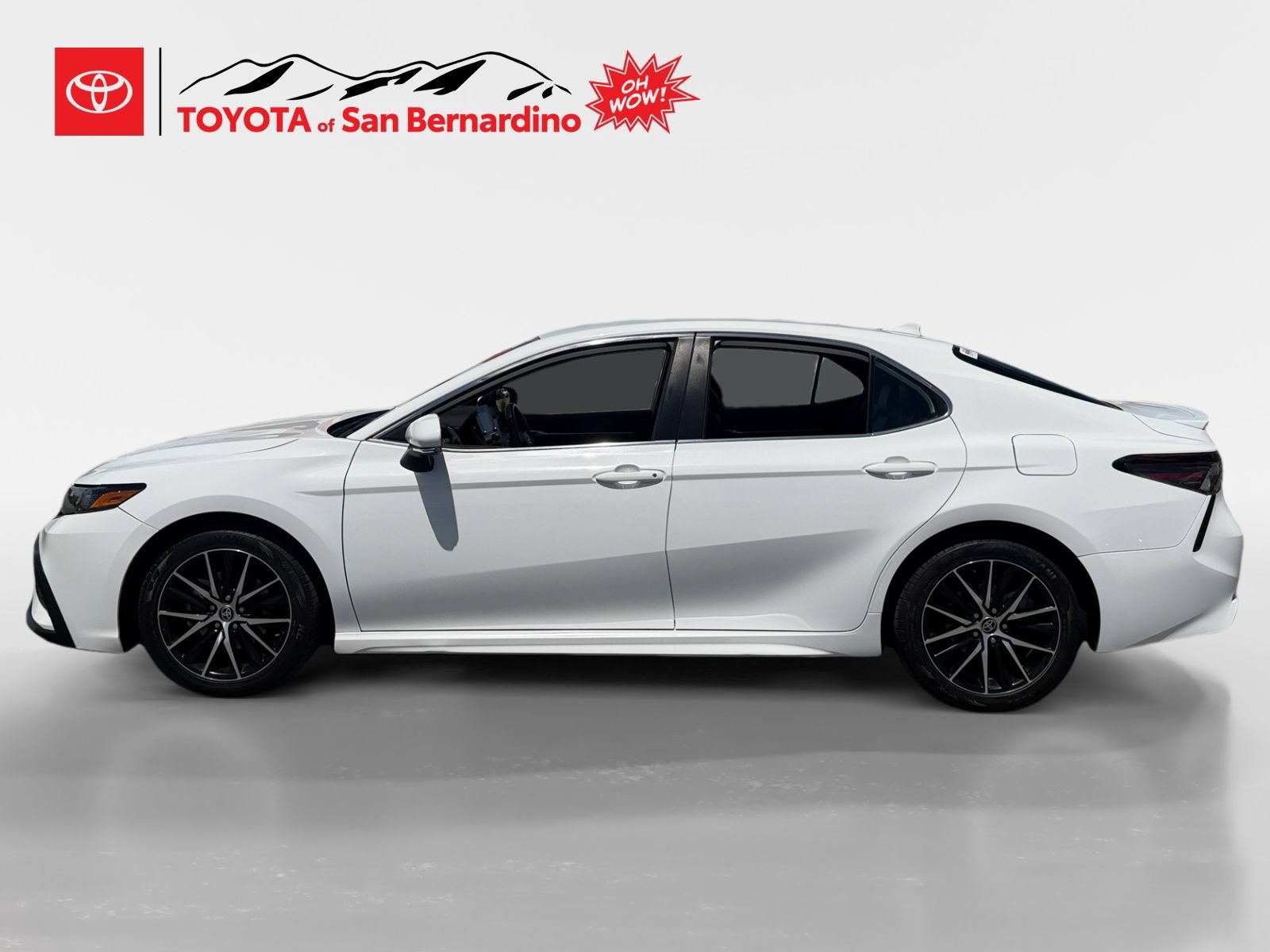 Certified 2023 Toyota Camry SE FWD image 2