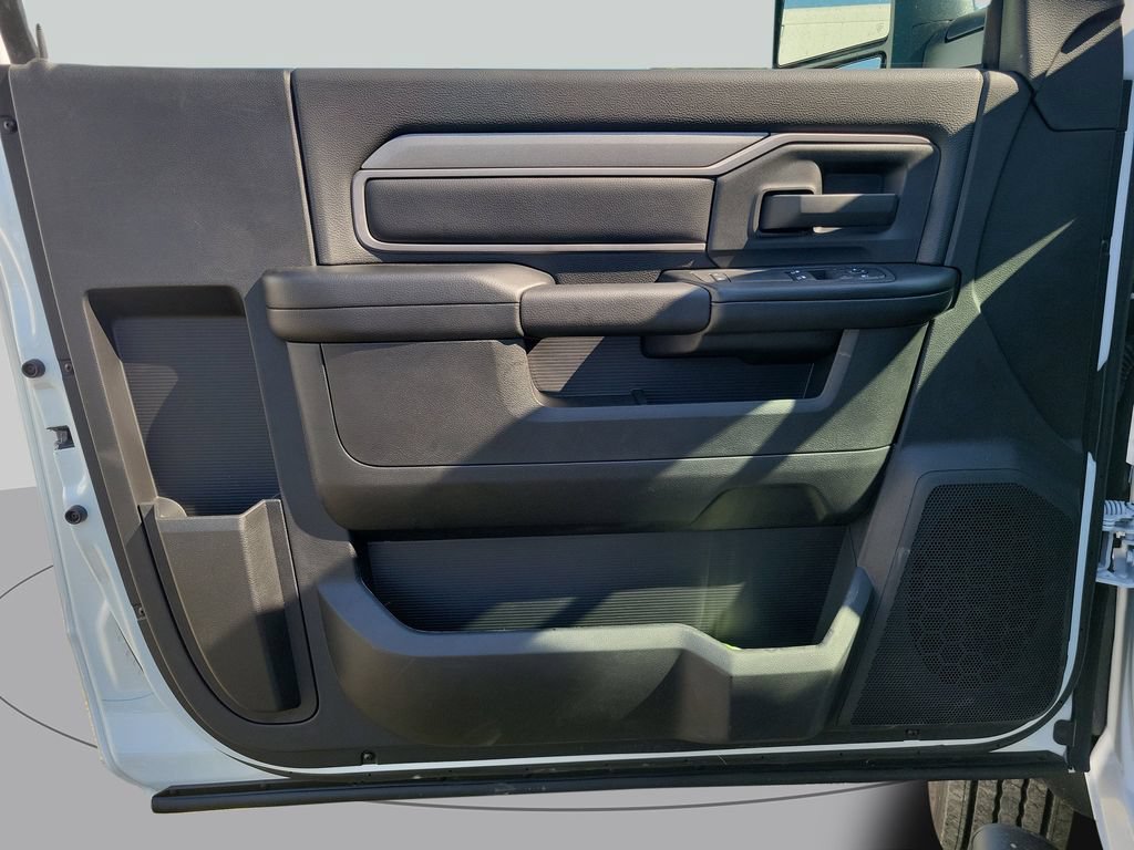 New 2027 RAM 5500 Tradesman AWD/4WD image 28