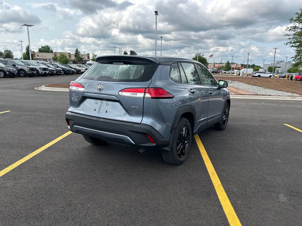 Used 2022 Toyota Corolla Cross L AWD/4WD image 7