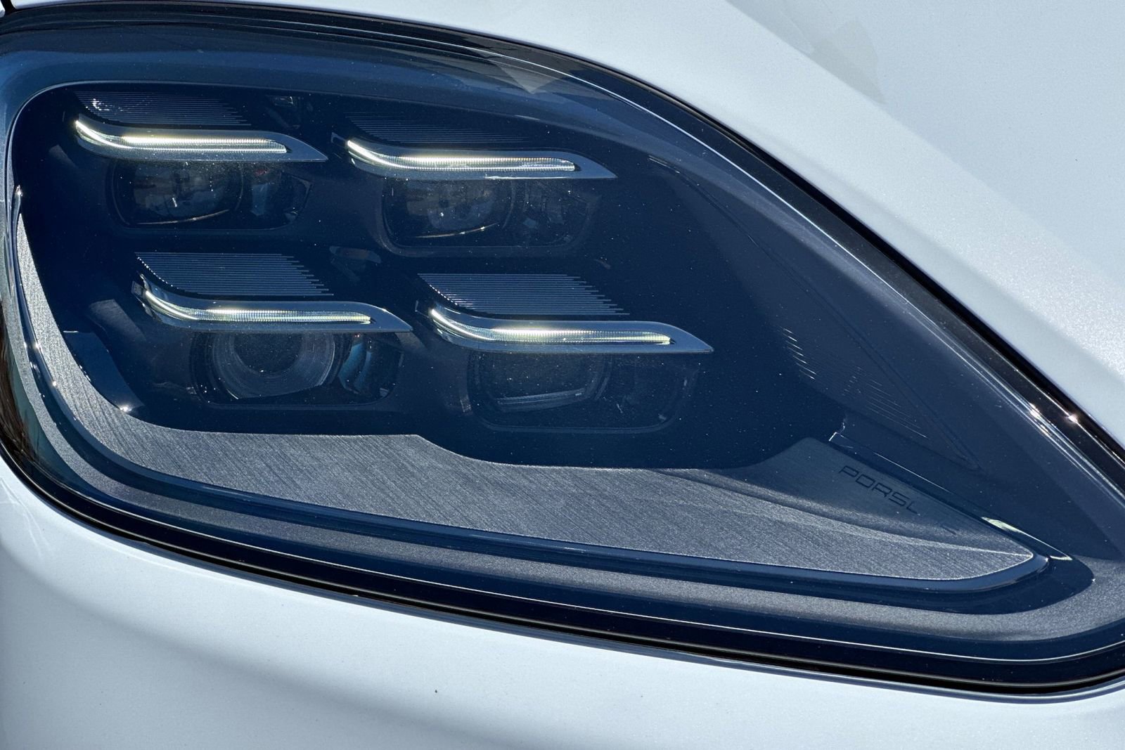 New 2025 Porsche Cayenne Coupe image 38