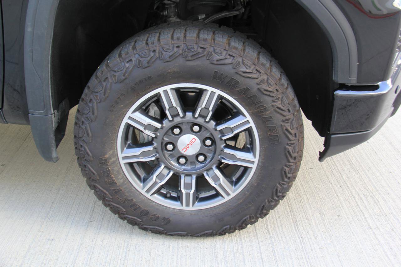 Used 2024 GMC Sierra 1500 AT4 w/ Technology Package image 30