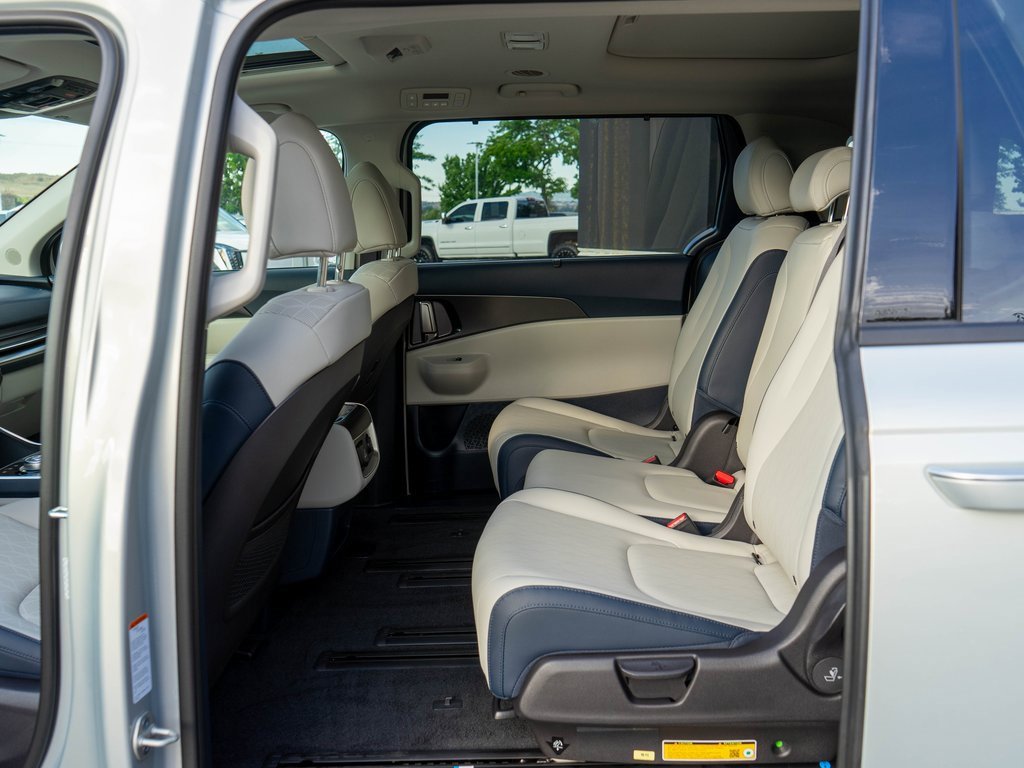 New 2026 Kia Carnival SX image 14