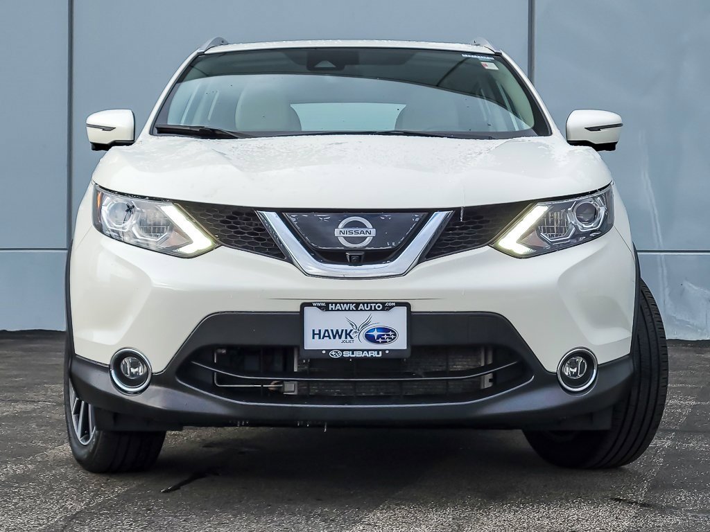 Used 2017 Nissan Rogue Sport SL w/ SL Premium Package image 4