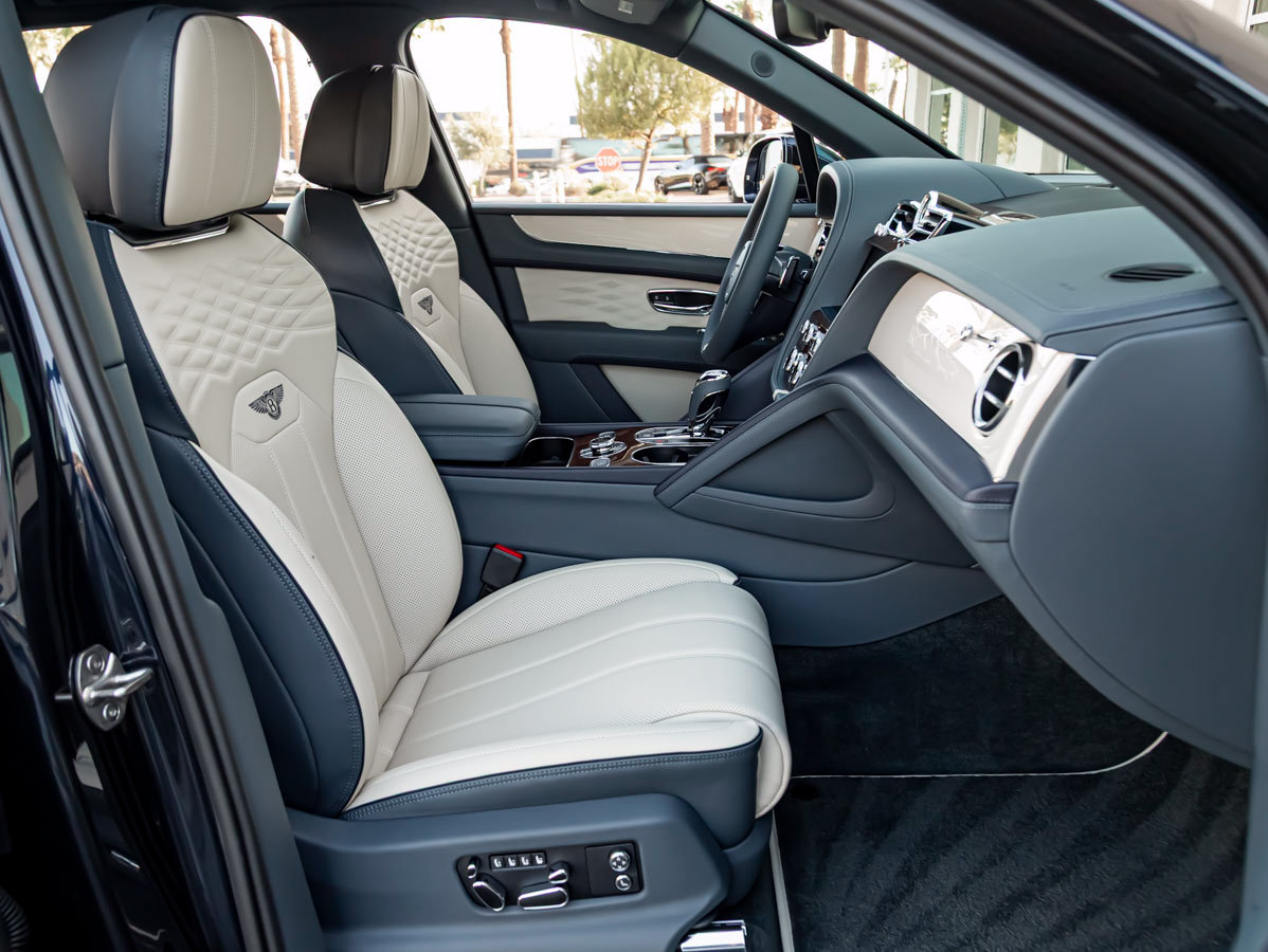 New 2027 Bentley Bentayga AWD/4WD image 43