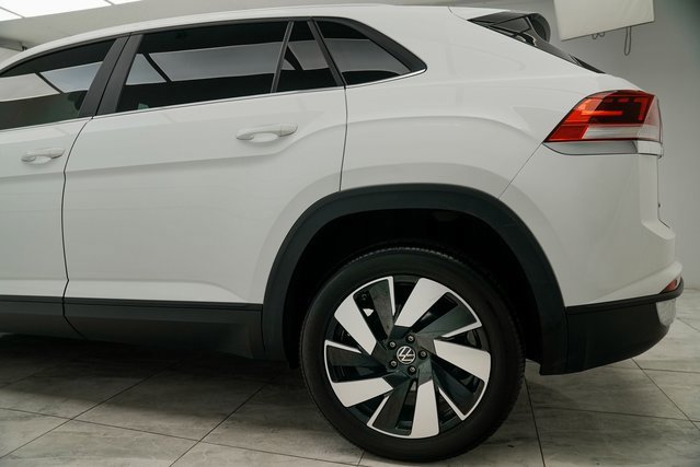 Used 2024 Volkswagen Atlas Cross Sport SE image 10