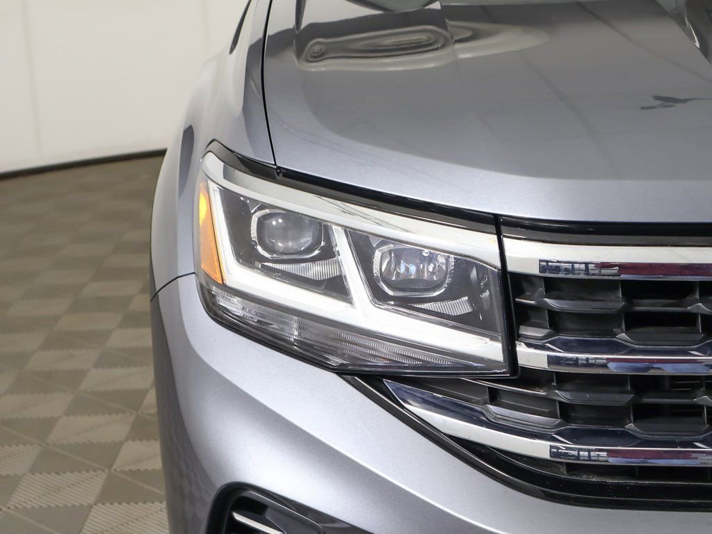 Used 2020 Volkswagen Atlas Cross Sport SE image 13