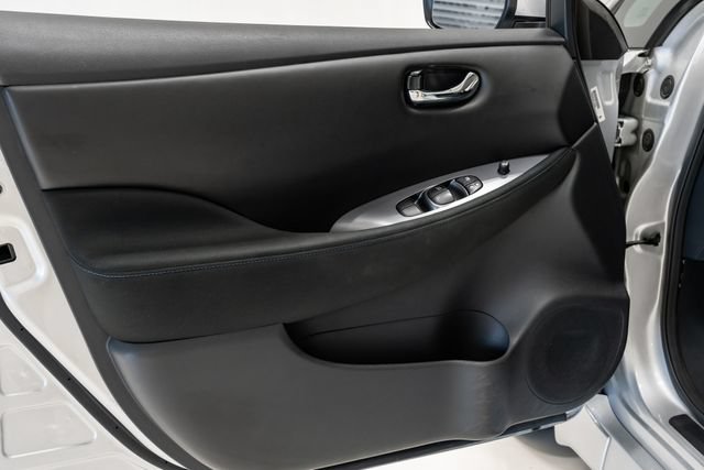 Used 2025 Nissan Leaf S FWD image 8