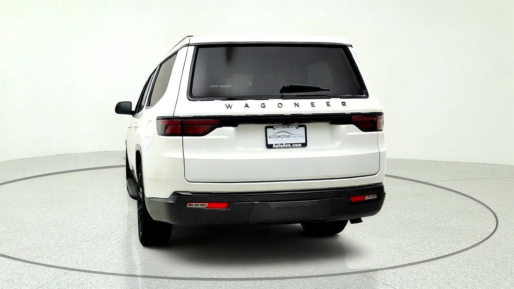 Used 2022 Jeep Wagoneer Series II w/ Convenience Group I RWD image 6