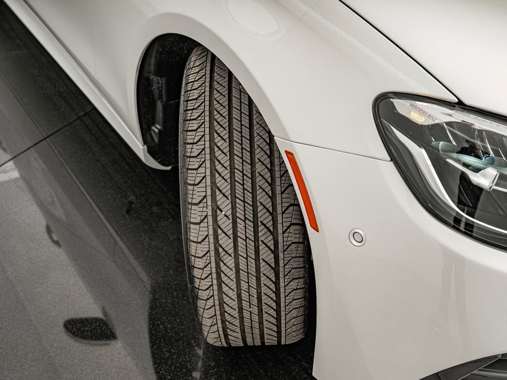 Certified 2022 Mercedes-Benz E 450 4MATIC Sedan image 40
