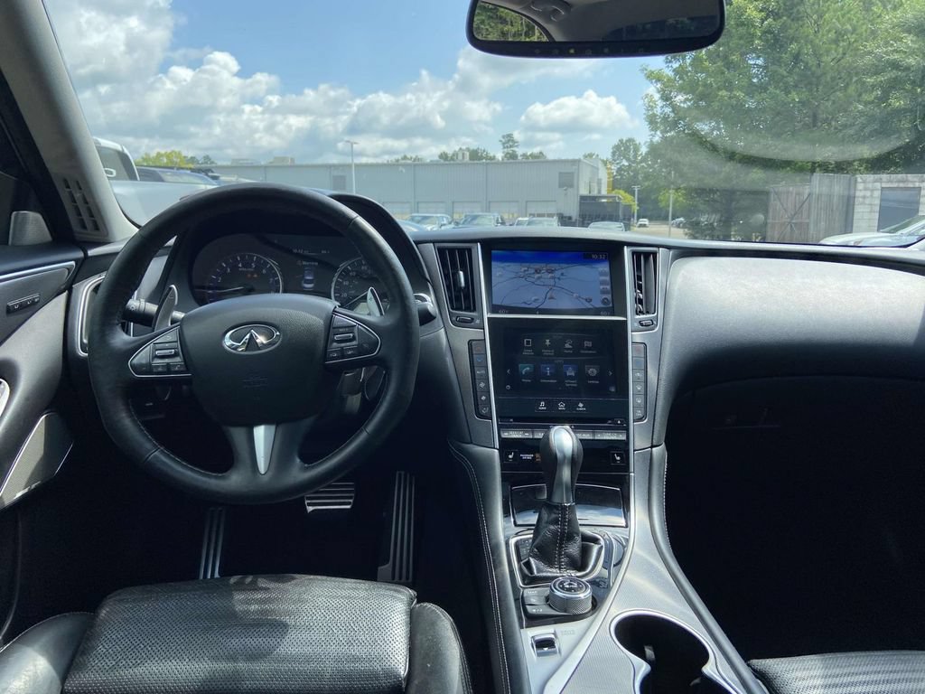 Used 2017 INFINITI Q50 Red Sport 400 RWD image 10