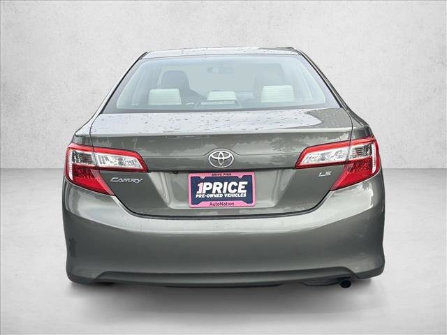 Used 2014 Toyota Camry LE FWD image 8