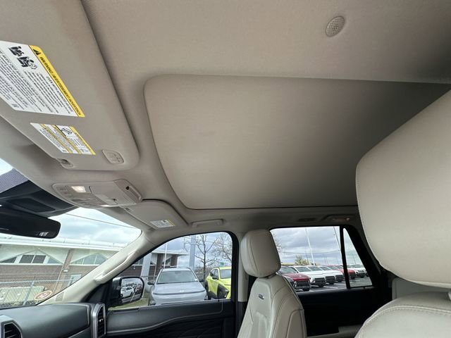 Used 2019 Ford Expedition Platinum image 36