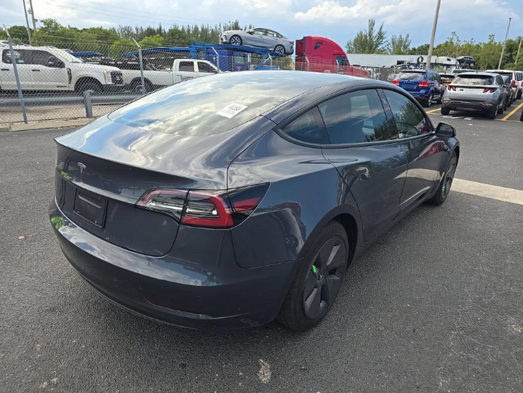 Used 2023 Tesla Model 3 Standard Range RWD image 4