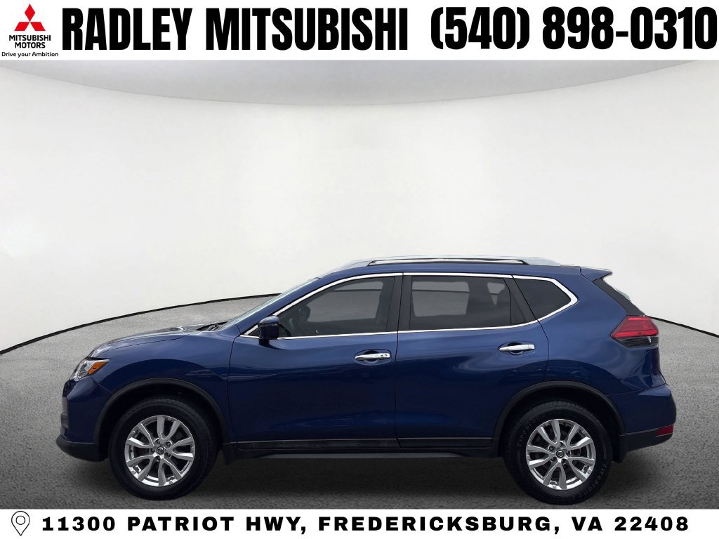 Used 2017 Nissan Rogue SV AWD/4WD image 15