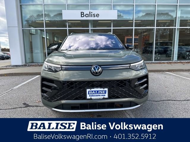 New 2026 Volkswagen Tiguan SEL R-Line image 2