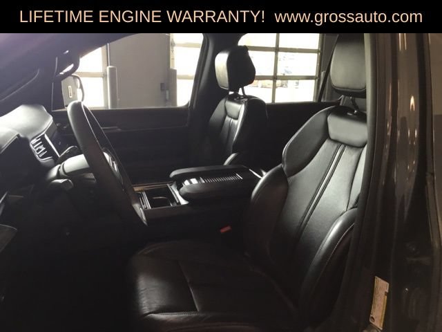 Certified 2024 Jeep Wagoneer L Series II AWD/4WD image 21