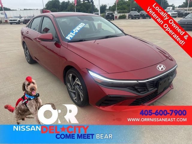 Used 2025 Hyundai Elantra SEL FWD image 7
