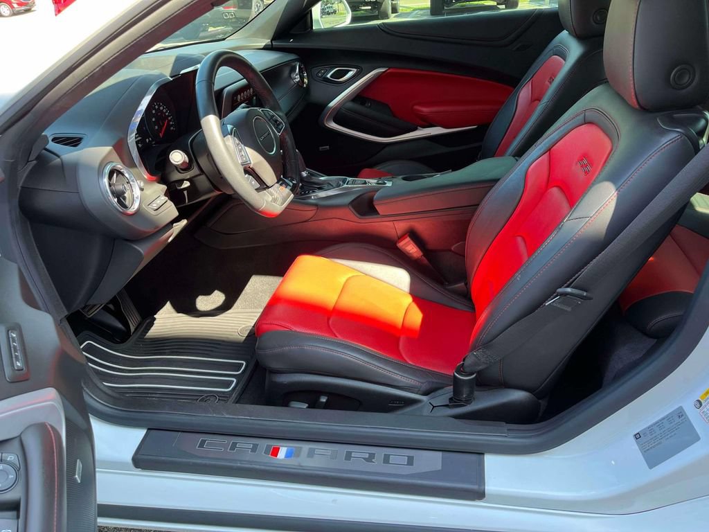 Certified 2018 Chevrolet Camaro SS RWD image 21