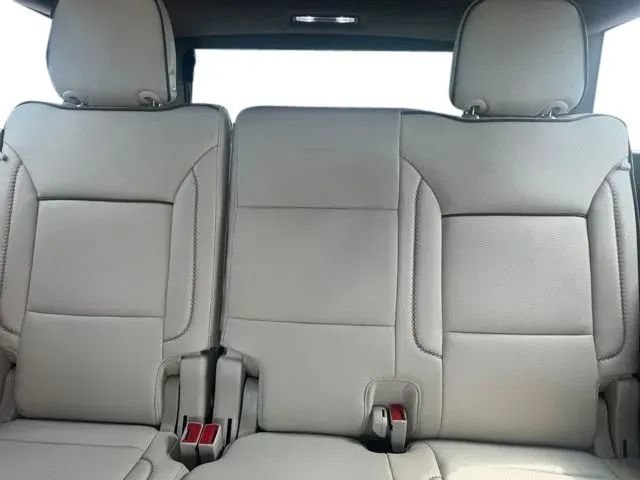 New 2026 GMC Yukon XL Denali w/ LPO, Floor Liner Package AWD/4WD image 18