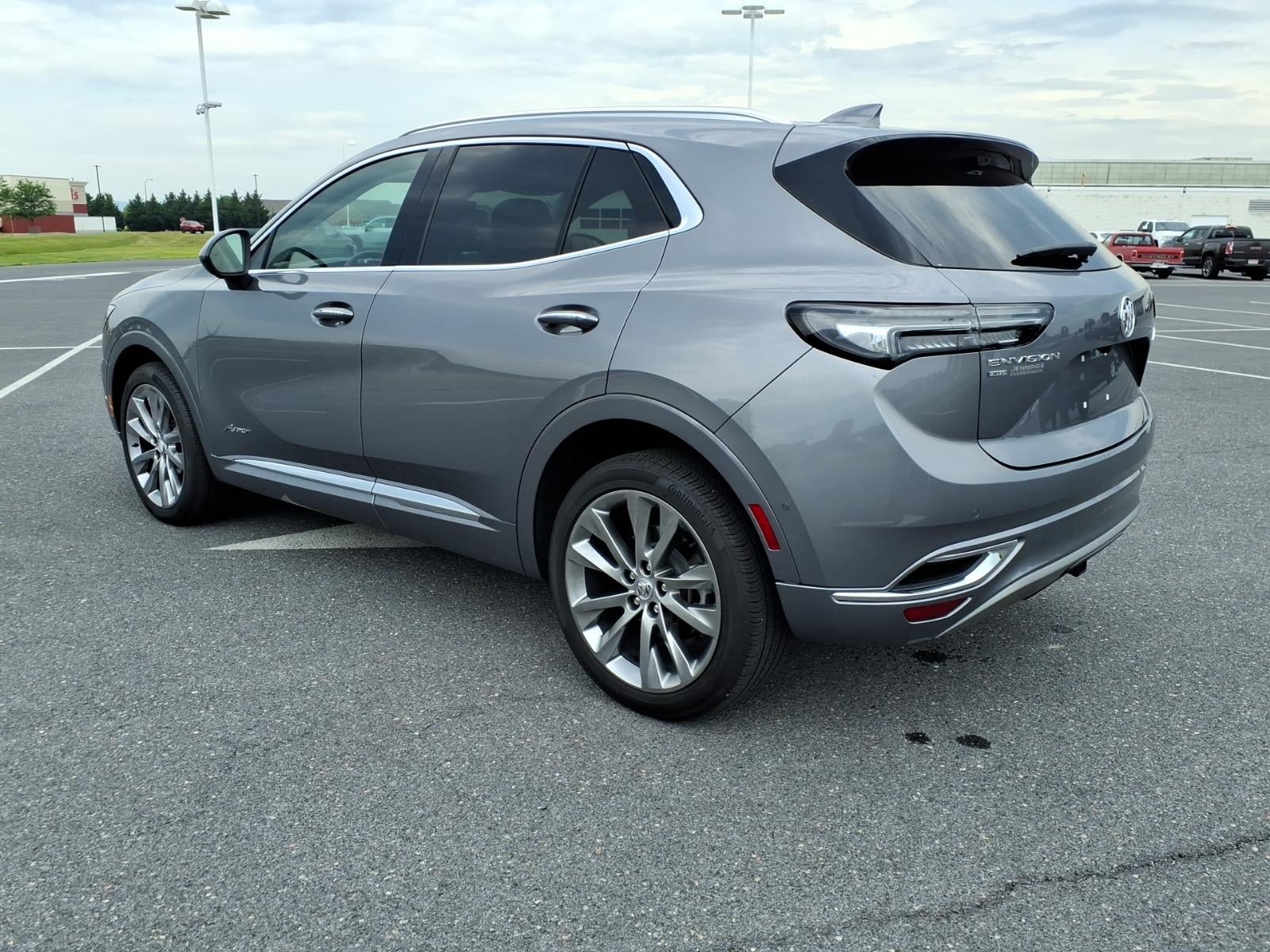 Certified 2022 Buick Envision Avenir w/ Technology Package II AWD/4WD image 6