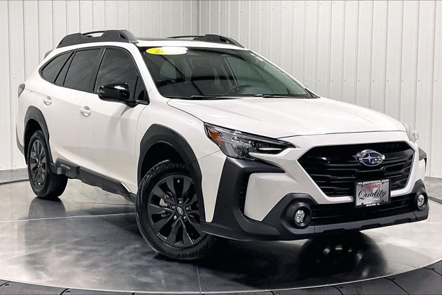 Used 2025 Subaru Outback Onyx Edition AWD/4WD image 3
