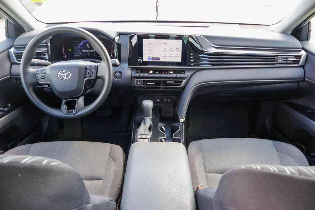 Used 2025 Toyota Camry LE w/ Convenience Package image 6