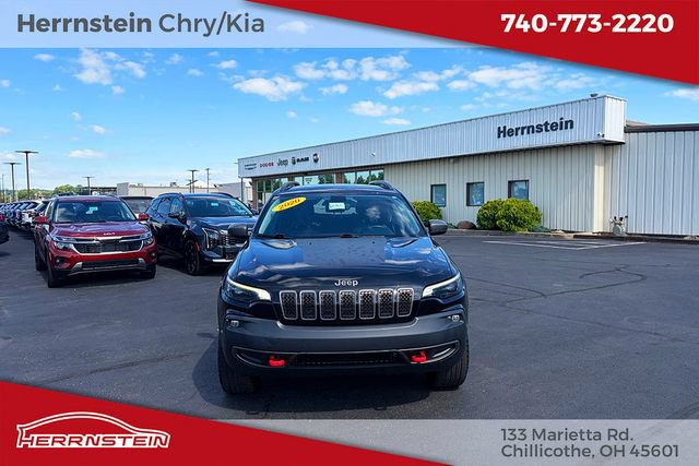 Used 2020 Jeep Cherokee Trailhawk w/ Cold Weather Group AWD/4WD image 2