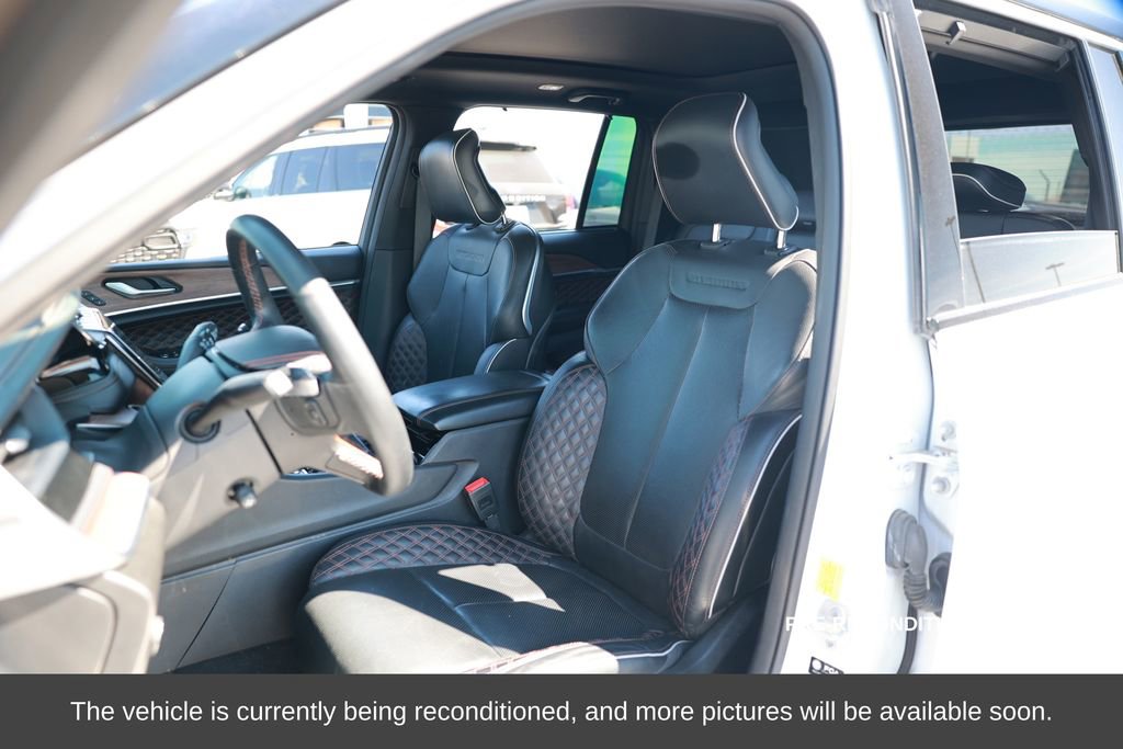 Used 2023 Jeep Grand Cherokee Summit w/ Adv Protech Group IV image 10