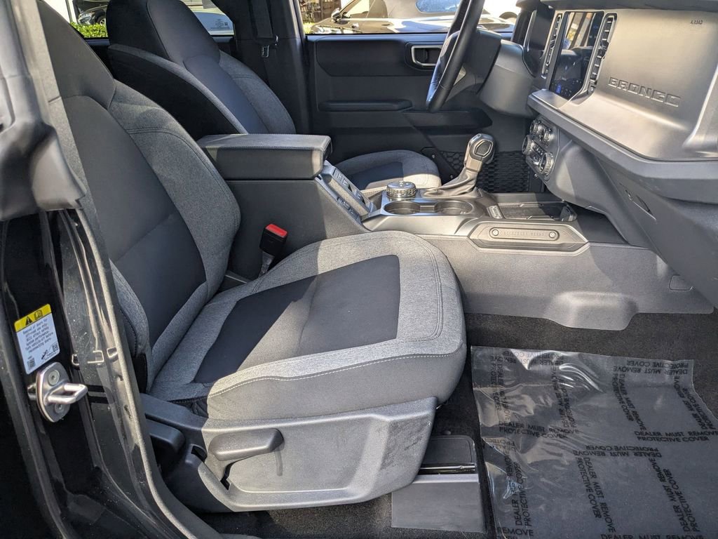 Used 2025 Ford Bronco Big Bend image 31