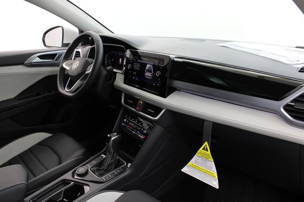 New 2026 Volkswagen Taos SEL AWD/4WD image 25