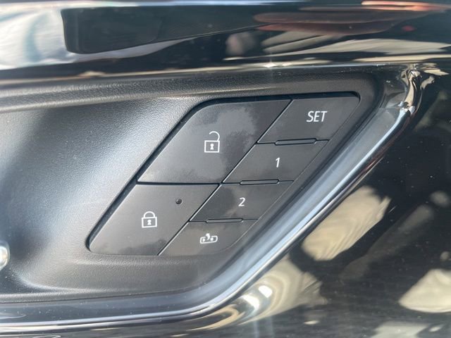 Used 2025 Chevrolet Blazer EV RS AWD/4WD image 6