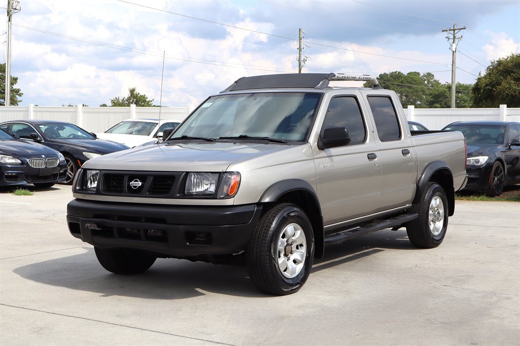 Used 2000 Nissan Frontier XE RWD image 3