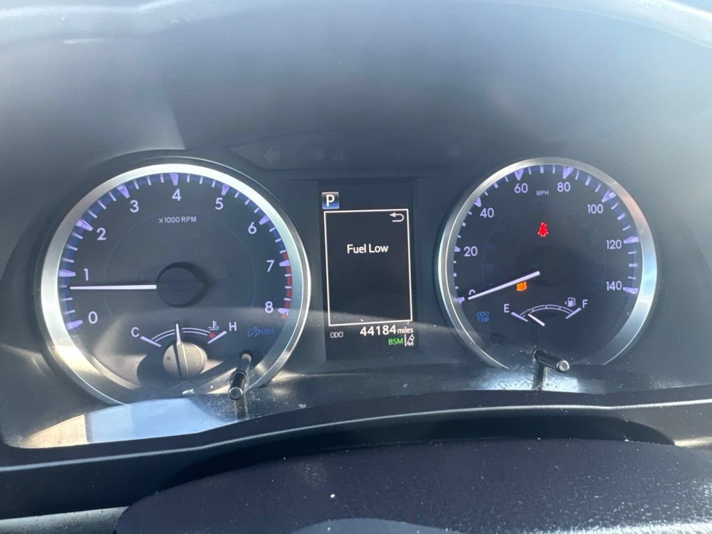 Used 2019 Toyota Highlander Plus AWD/4WD image 10