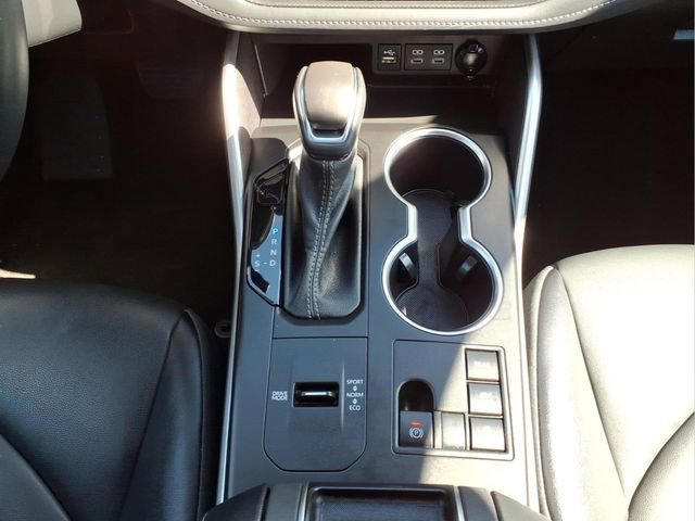 Used 2023 Toyota Highlander XLE image 21