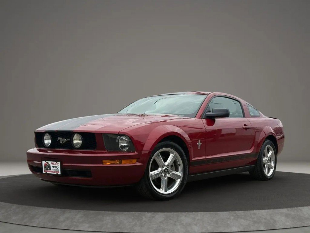 Used 2008 Ford Mustang Premium RWD image 5