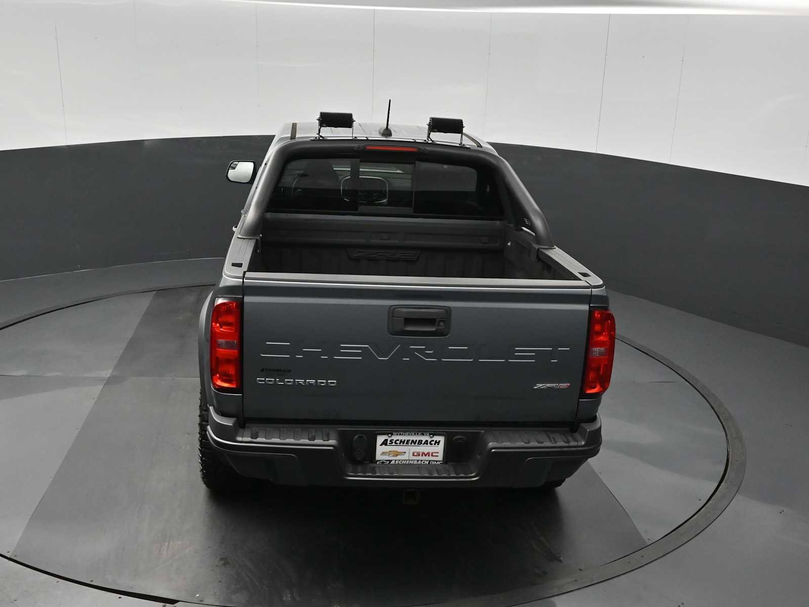 Used 2021 Chevrolet Colorado ZR2 w/ ZR2 Dusk Special Edition image 16
