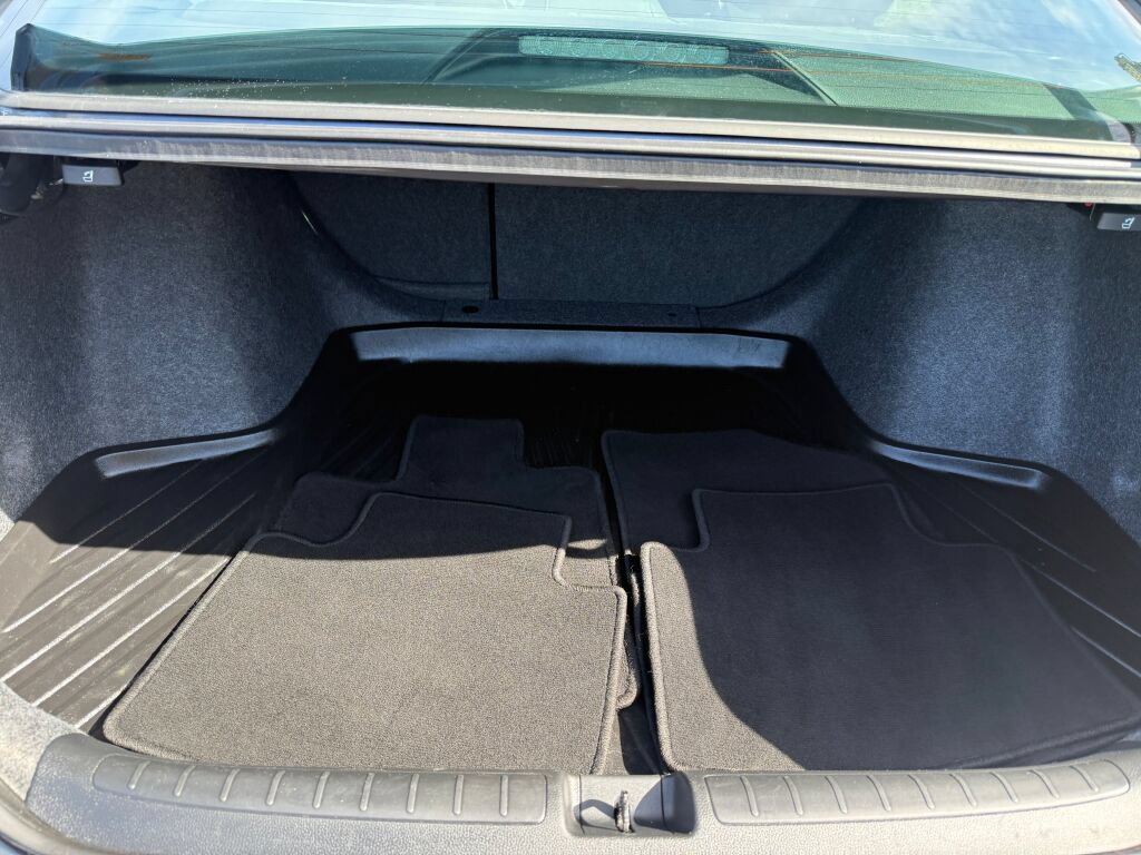 Used 2019 Honda Accord EX-L image 32