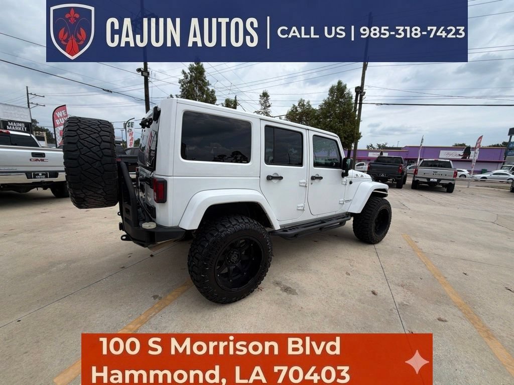 Used 2017 Jeep Wrangler Unlimited Rubicon AWD/4WD image 13