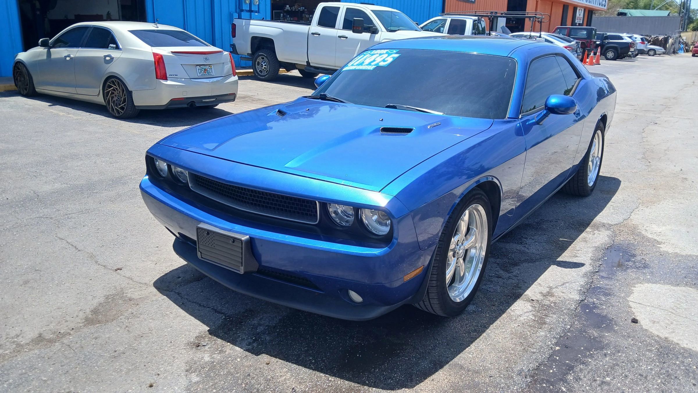 Used 2012 Dodge Challenger R/T RWD image 8