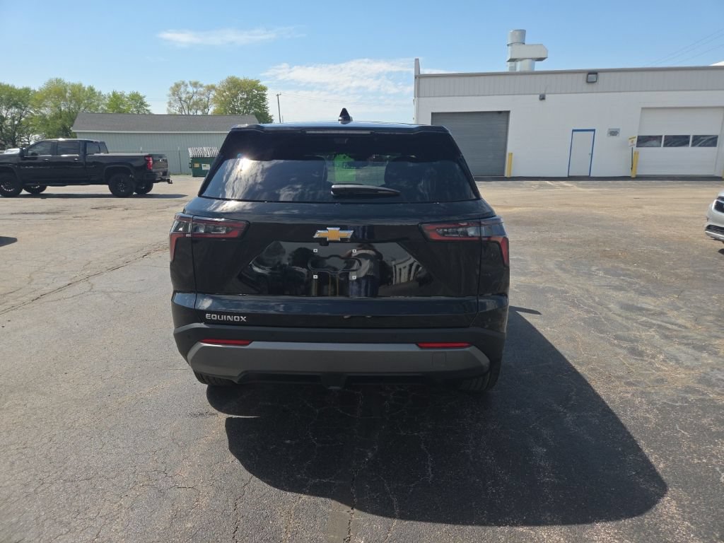 New 2026 Chevrolet Equinox LT w/ Convenience Package II FWD image 6